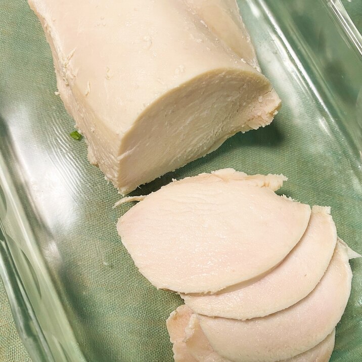 材料2つ、レンジで3分！手作り塩麹サラダチキン